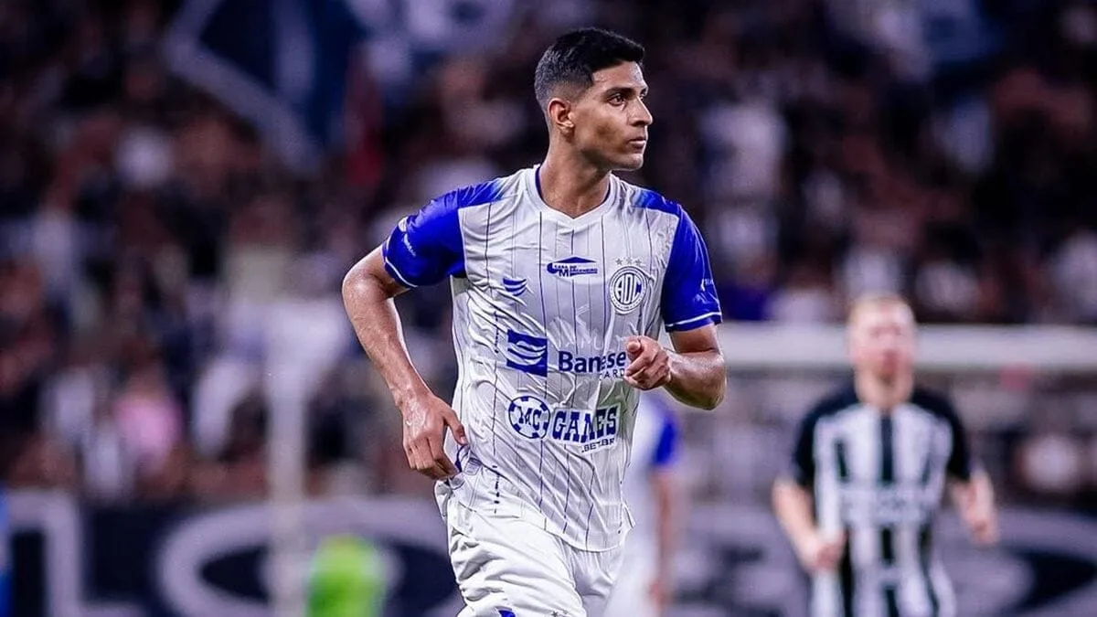 atletico-goianiense-anuncia-a-contratacao-do-lateral-valdir-junior