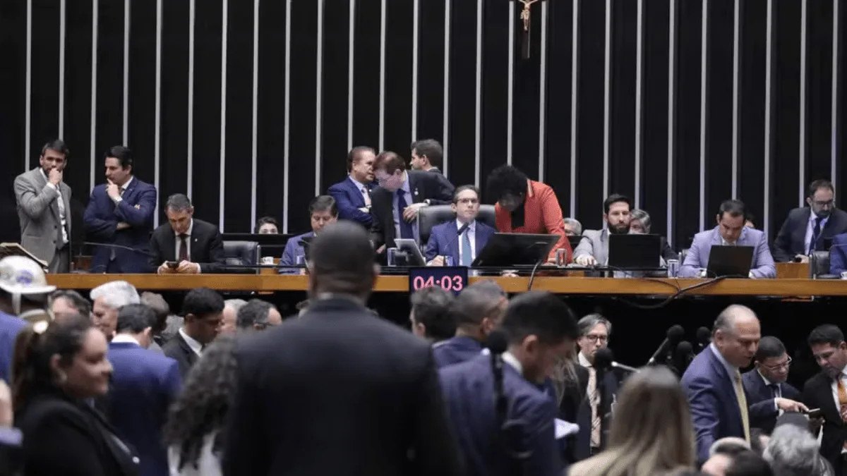 camara-aprova-pec-que-tira-precatorios-do-limite-de-gastos-de-2026