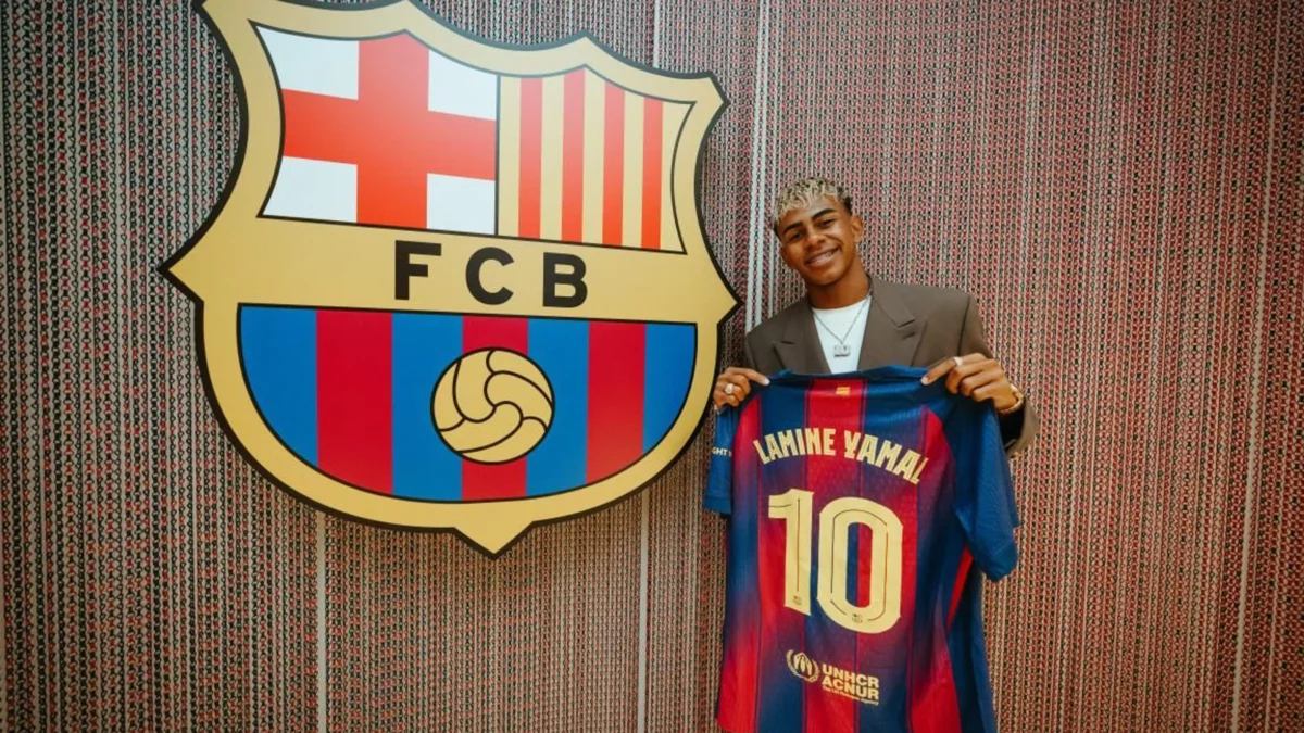 lamine-yamal-renova-com-o-barcelona-e-recebe-camisa-10-do-clube