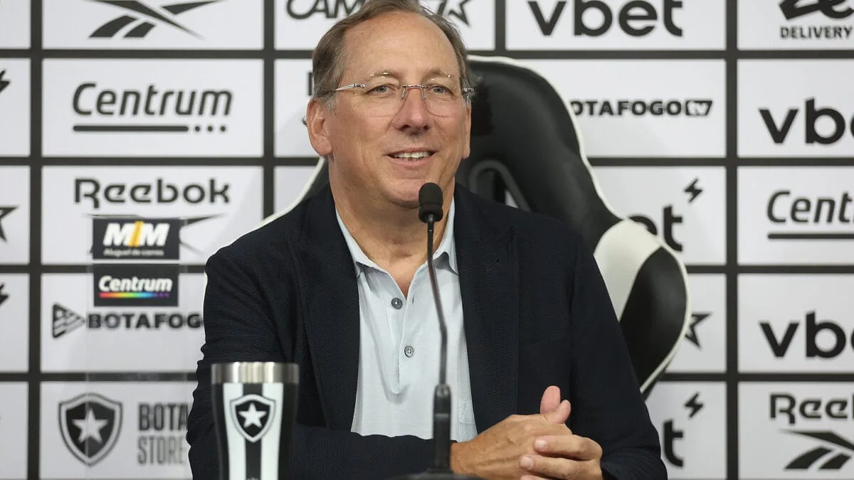 crystal-palace-recorrera-ao-tas-contra-exclusao-da-liga-europa-por-vinculo-com-john-textor