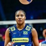 lesao-no-menisco-afasta-ana-cristina-do-mundial-feminino-em-agosto;-recuperacao-deve-durar-ate-4-meses