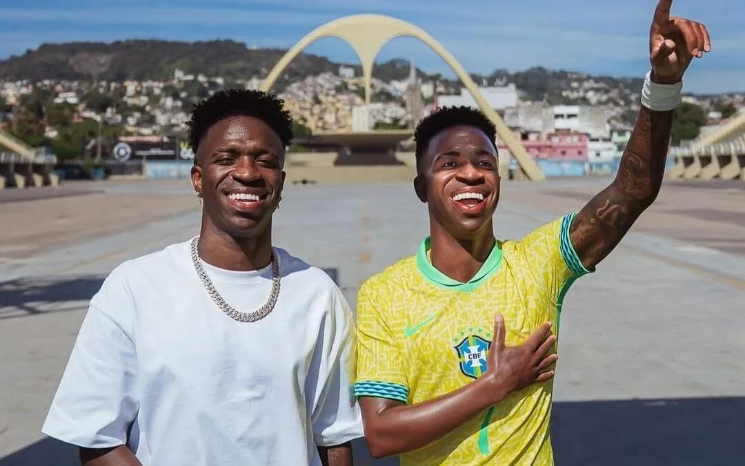 vini-jr.-e-homenageado-com-estatua-no-museu-de-cera;-veja-imagens