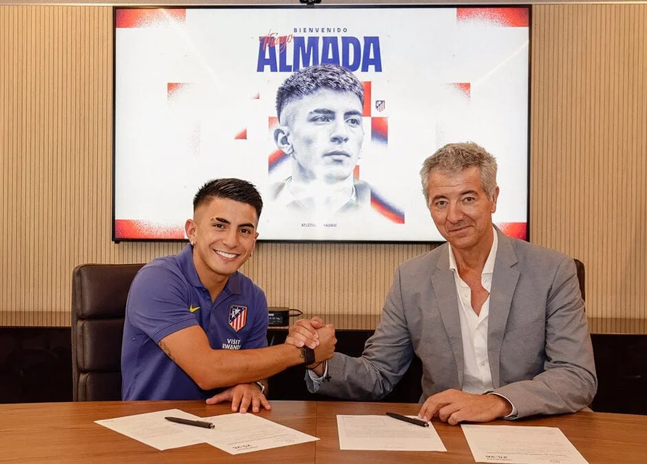 ex-botafogo,-thiago-almada-passa-por-exames-medicos-e-assina-com-atletico-de-madrid