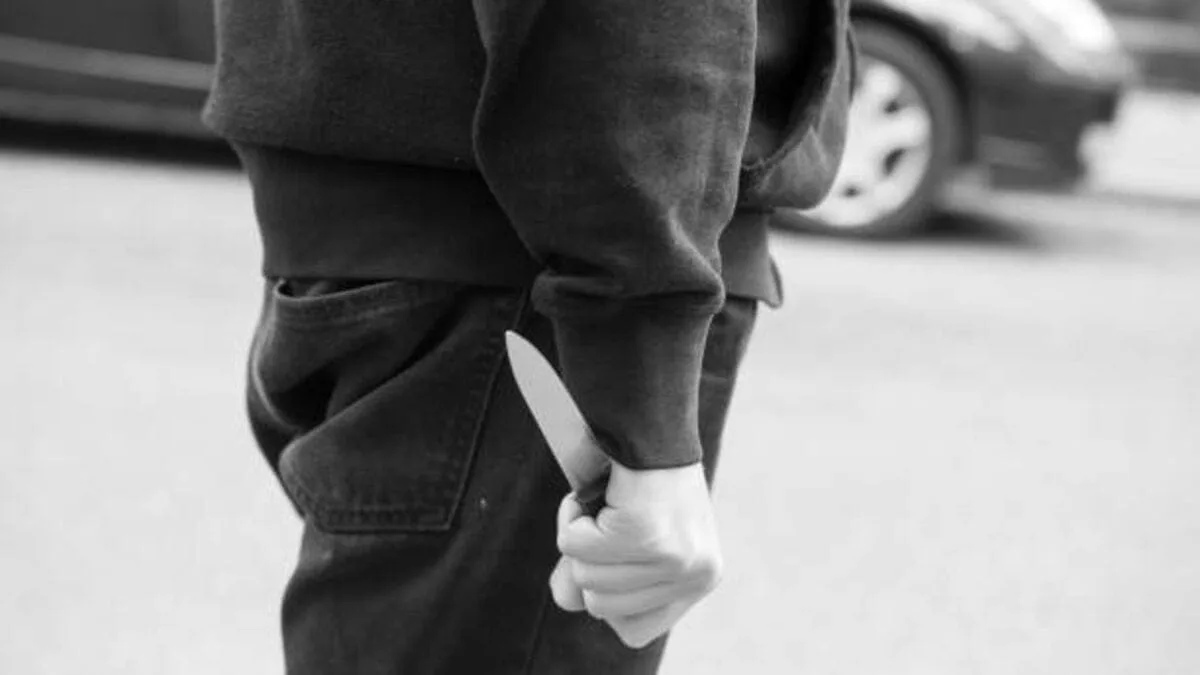 com-uma-faca,-mulher-se-livra-de-morador-de-rua-em-rio-verde