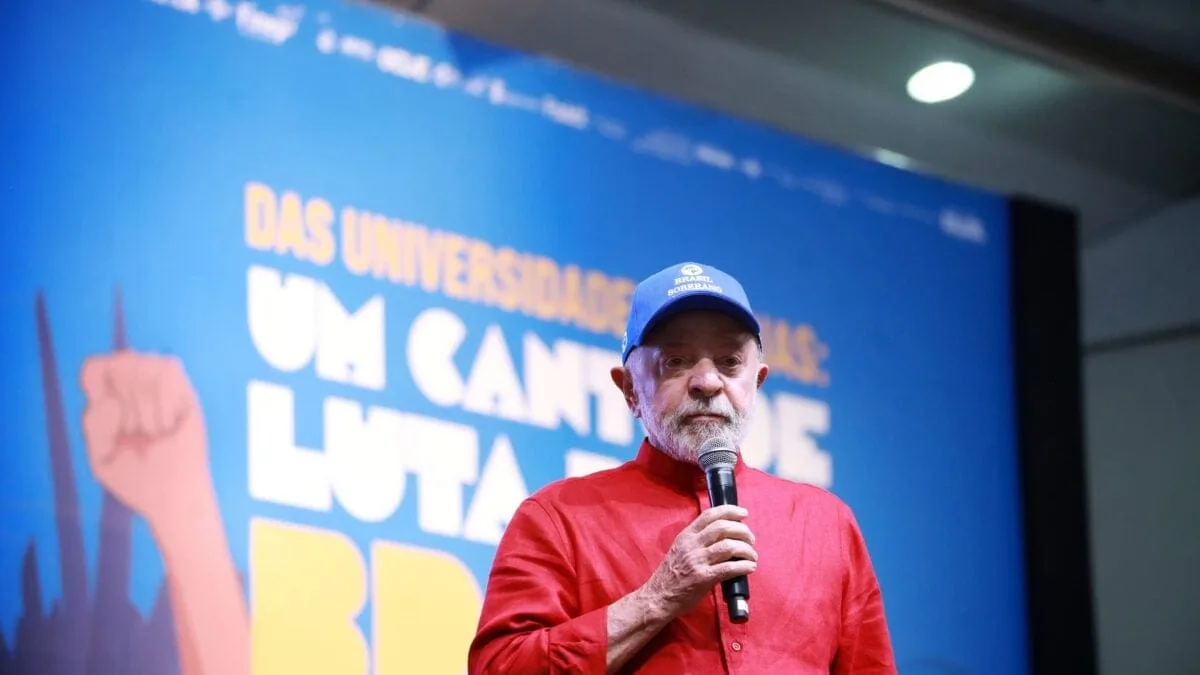 lula-sobe-tom-contra-os-eua-e-diz-que-vai-cobrar-impostos-de-empresas-norte-americanas-de-tecnologia