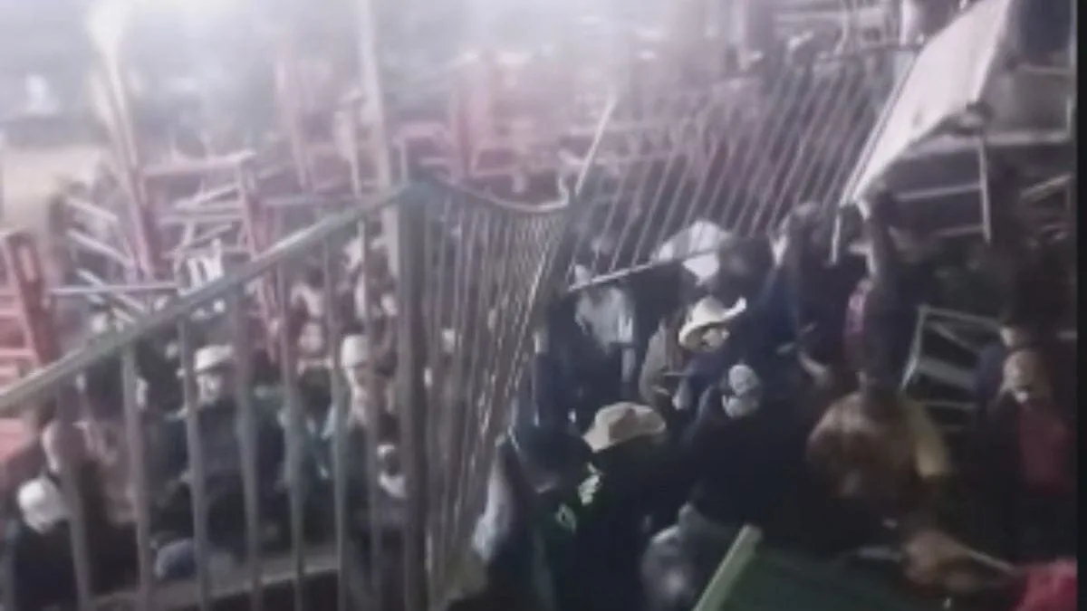 arquibancada-desaba-antes-de-show-de-gian-e-giovani-em-sp;-video