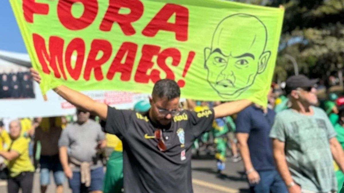 bolsonaristas-fazem-ato-pro-trump-em-brasilia:-‘contamos-com-voce’