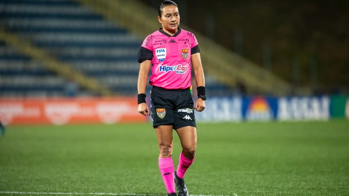 edina-alves-apitara-semifinal-da-eurocopa-feminina-entre-espanha-e-alemanha