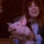 ozzy-osbourne-colocou-60-porcos-numa-igreja-apos-polemica-com-pastor;-relembre
