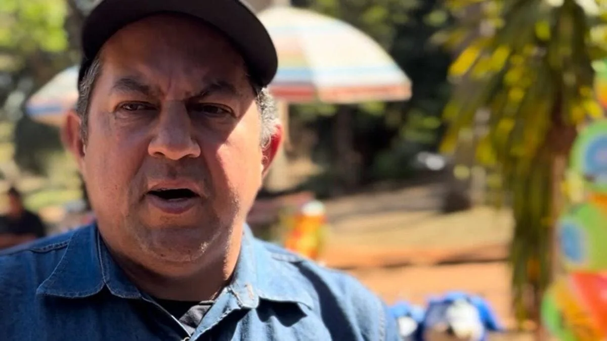 ‘foi-deus-que-me-tocou’:-o-apelo-do-ambulante-que-se-ajoelhou-diante-de-mabel