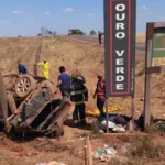 mulher-morre-e-4-ficam-feridos-apos-capotamento-na-go-164,-em-goias