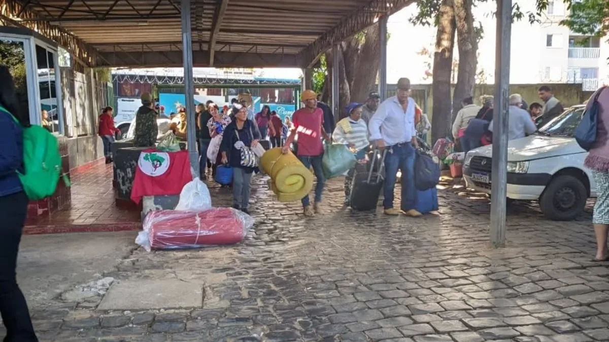 superintendente-do-incra-se-reune-com-mst-para-discutir-assentamento-de-familias-em-goias