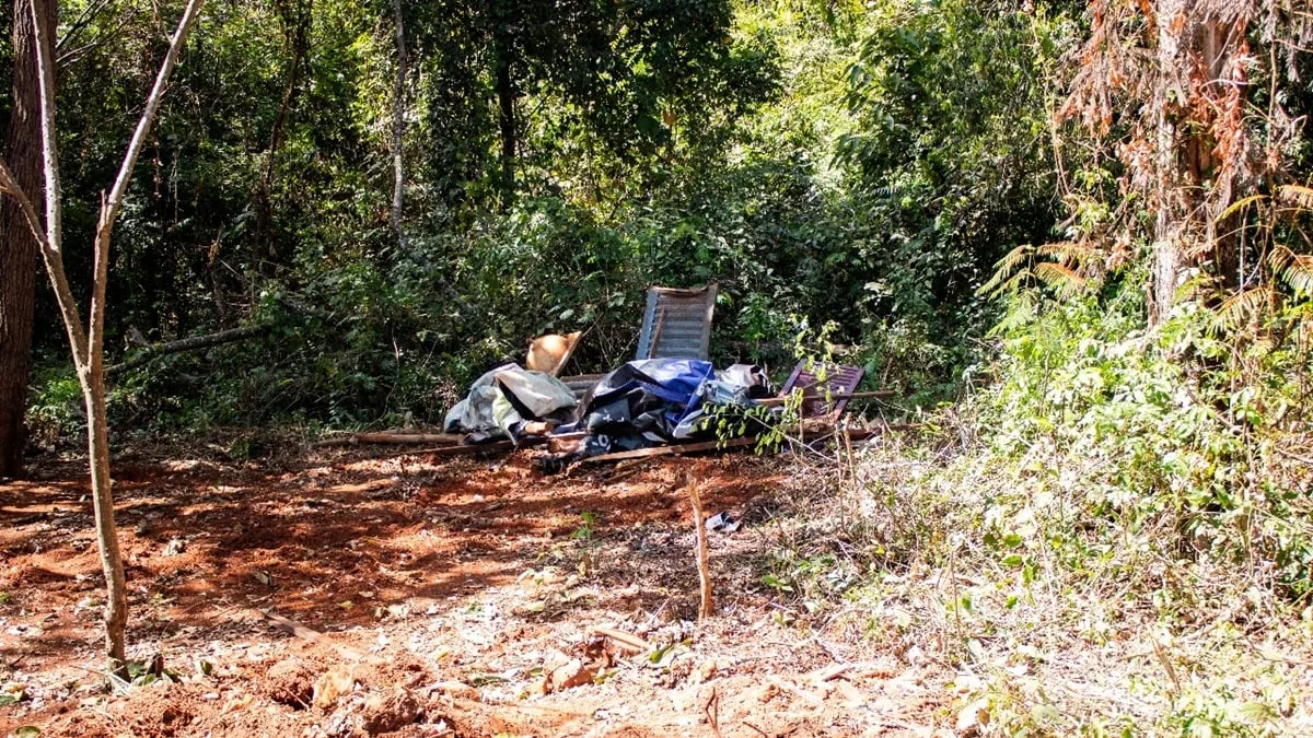 prefeitura-de-goiania-volta-ao-setor-estrela-dalva-para-retirar-barracos-desabitados,-mas-assusta-moradores