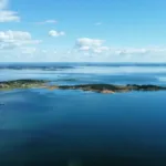 cinco-pessoas-sao-resgatadas-apos-embarcacao-naufragar-no-lago-azul,-em-tres-ranchos