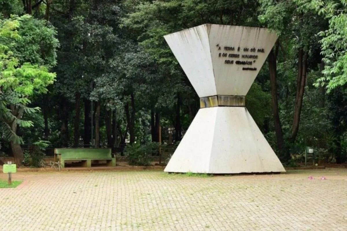 homem-e-morto-a-facadas-durante-briga-no-bosque-dos-buritis,-em-goiania