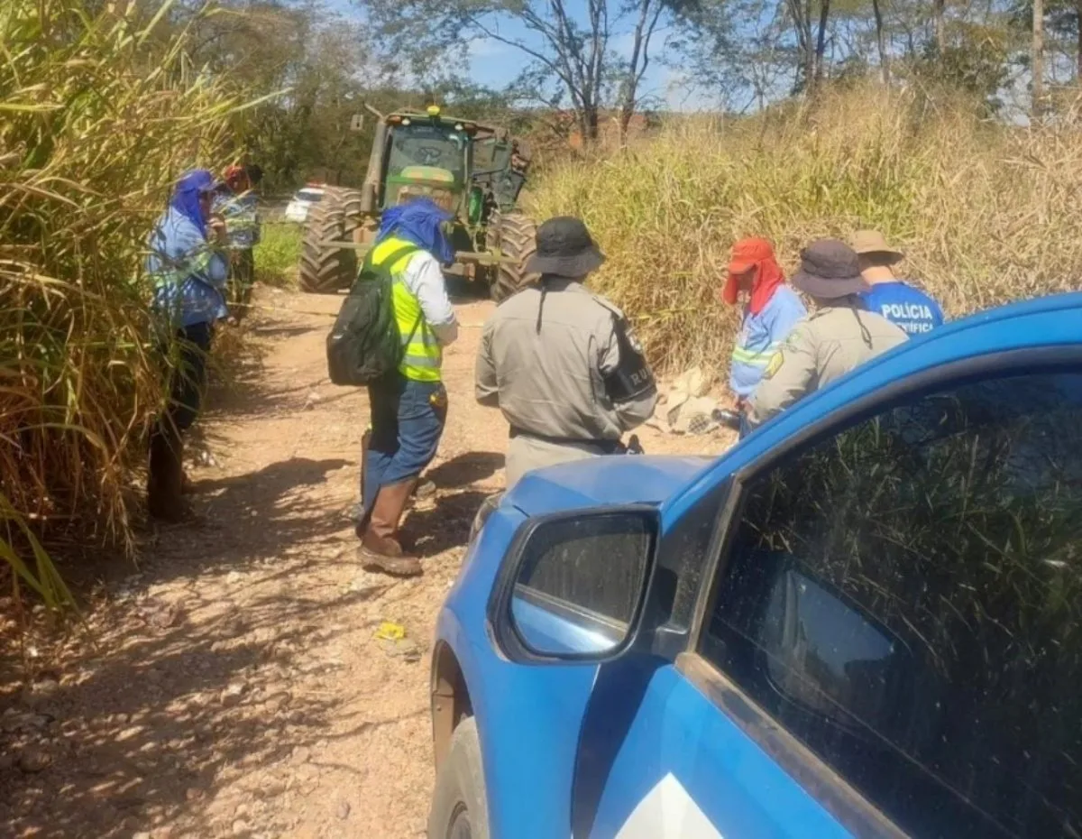 homem-enrolado-em-colchao-morre-apos-ser-atropelado-por-trator-em-mineiros