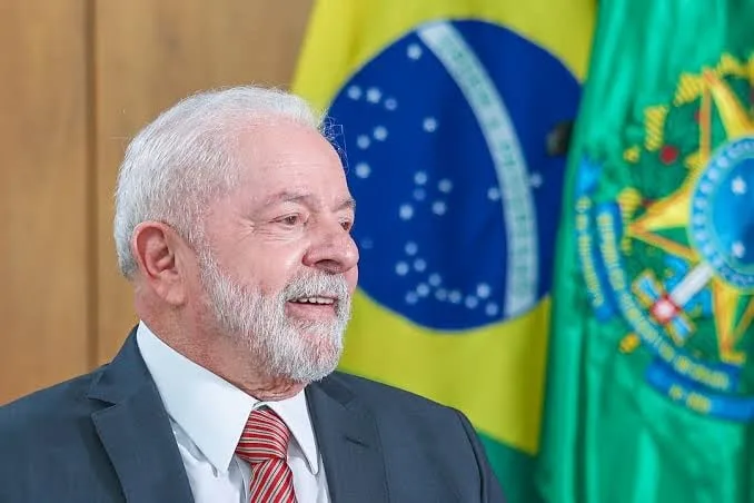 lula-critica-voto-de-pobre-em-rico:-“ele-so-e-rico-porque-ja-roubou”