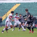 anapolis-vence-fora-de-casa-e-deixa-o-z-4-da-serie-c