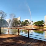 cantor-e-filho-unico:-quem-era-vitima-de-facadas-no-bosque-dos-buritis-em-goiania