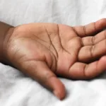 ‘cabelo-de-bombril’:-dona-de-padaria-em-catalao-e-condenada-a-indenizar-ex-funcionaria