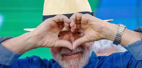 apos-o-brasil-sair-do-mapa-da-fome,-lula-se-diz-o-“homem-mais-feliz-do-mundo”