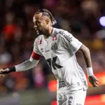 sob-pressao-no-santos,-neymar-cogita-retorno-a-europa-e-pode-reforcar-rival-do-psg,-diz-jornal