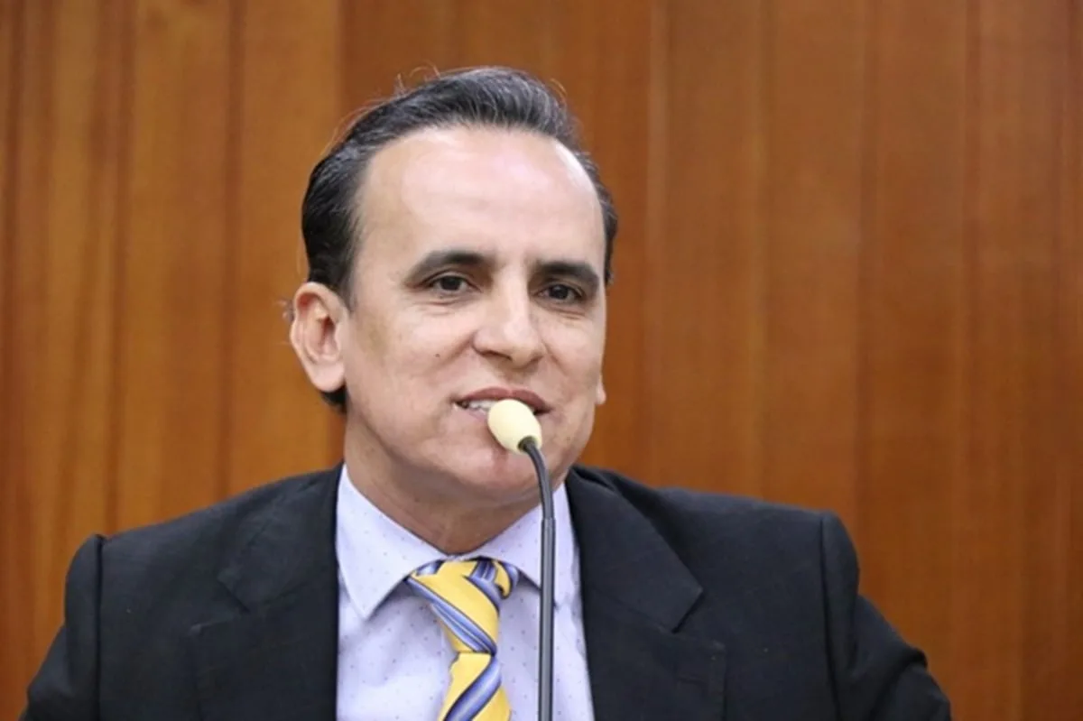 operacao-que-apura-desvios-na-cultura-de-goiania-encontrou-esmeraldas-na-casa-de-ex-secretario