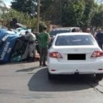 viatura-da-pm-tomba-e-atinge-dois-carros-durante-perseguicao-em-jatai