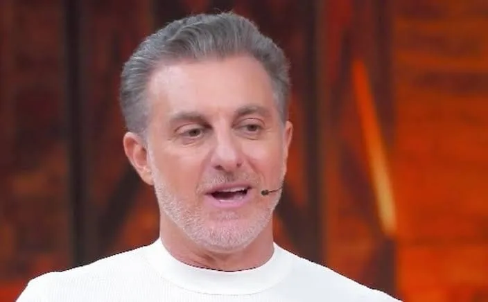 luciano-huck-defende-mudanca-no-sistema-politico