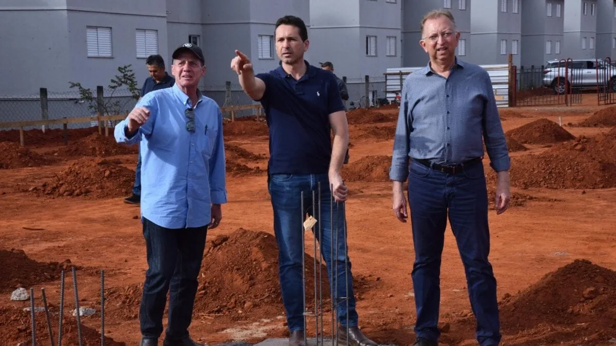 em-seis-meses-de-gestao,-leandro-vilela-enfrenta-rombo-nas-contas-e-tenta-reorganizar-aparecida