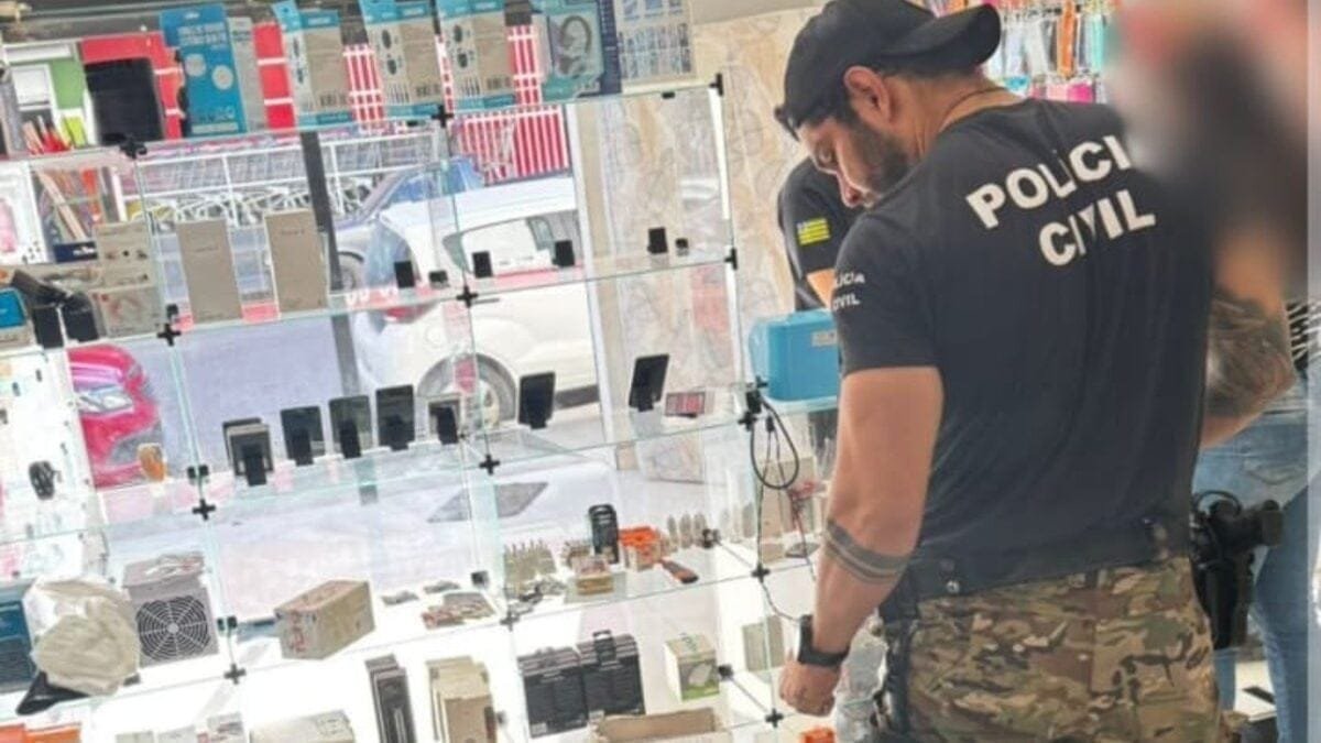 empresario-e-preso-por-vender-celulares-roubados-em-posse