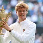 em-‘revanche’-de-roland-garros,-sinner-bate-alcaraz-e-conquista-wimbledon-pela-primeira-vez