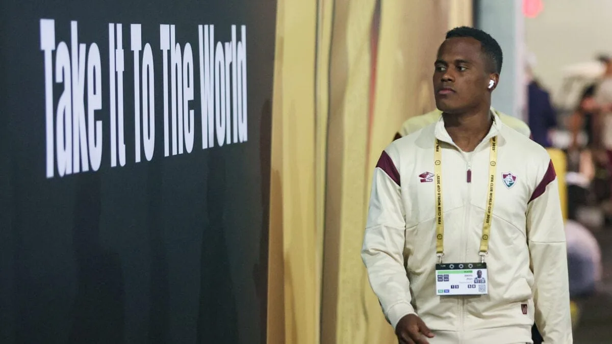 jhon-arias-solicita-ao-fluminense-que-o-negocie-com-o-wolverhampton,-da-inglaterra