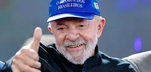 apos-tarifaco-de-trump,-aprovacao-de-lula-cresce-e-alcanca-49,7,-diz-pesquisa