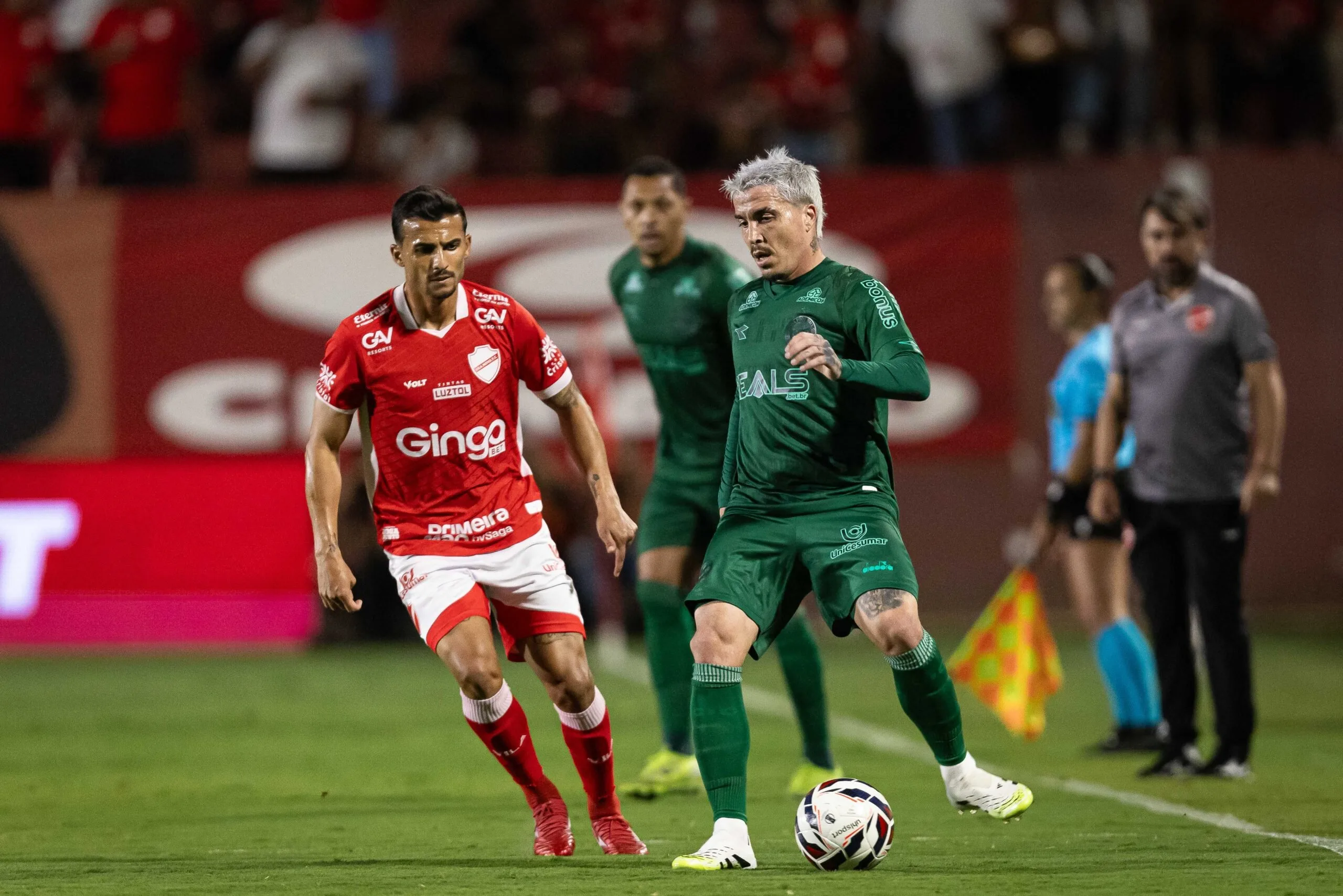 coritiba-vence-o-vila-nova-e-toma-lideranca-da-serie-b-do-goias