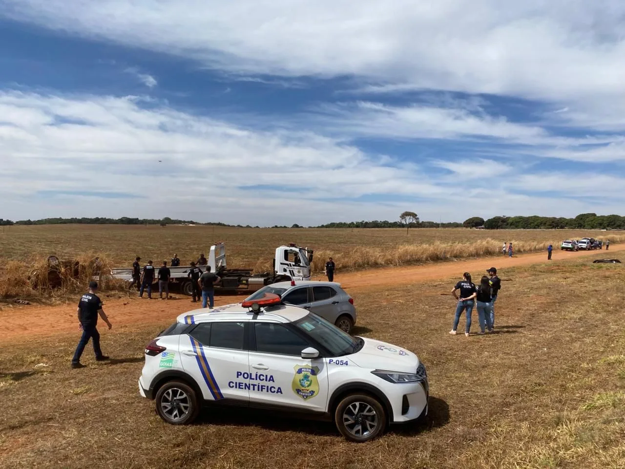 investigacao-ouve-testemunhas-e-condutores-de-acidente-com-viatura-na-go-330;-veja-o-que-se-sabe