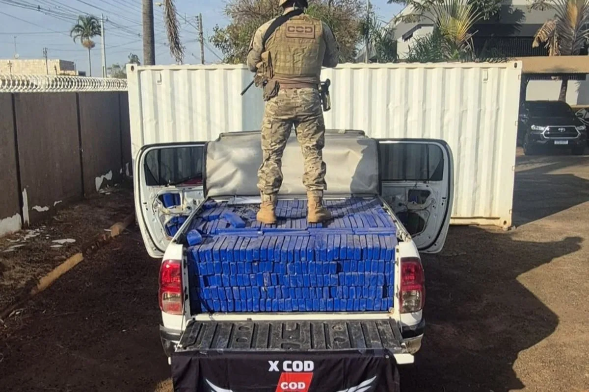 homem-e-preso-com-droga-avaliada-em-r$-3-milhoes-em-santa-helena