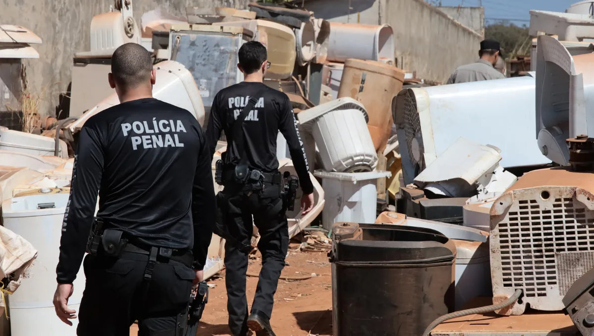 operacao-interdita-quatro-pontos-de-reciclagem-em-aparecida