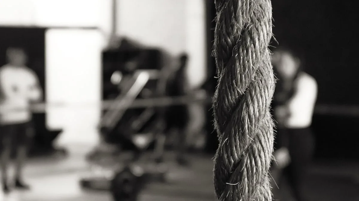 academia-de-goiania-deve-ressarcir-cliente-e-nao-cobrar-multa-por-rescisao-devido-a-falha-no-servico