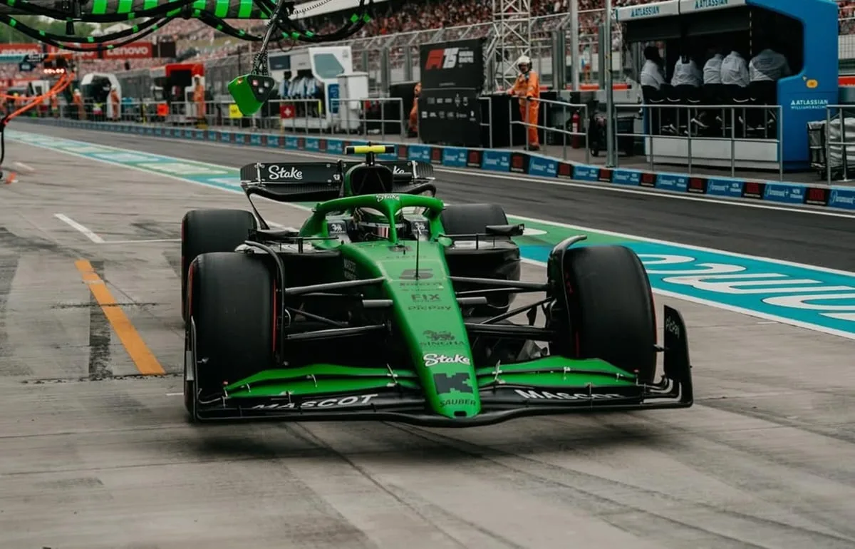 bortoleto-comenta-evolucao-na-formula-1,-fala-de-amizade-com-verstappen-e-torce-por-drugovich-no-grid-em-2026