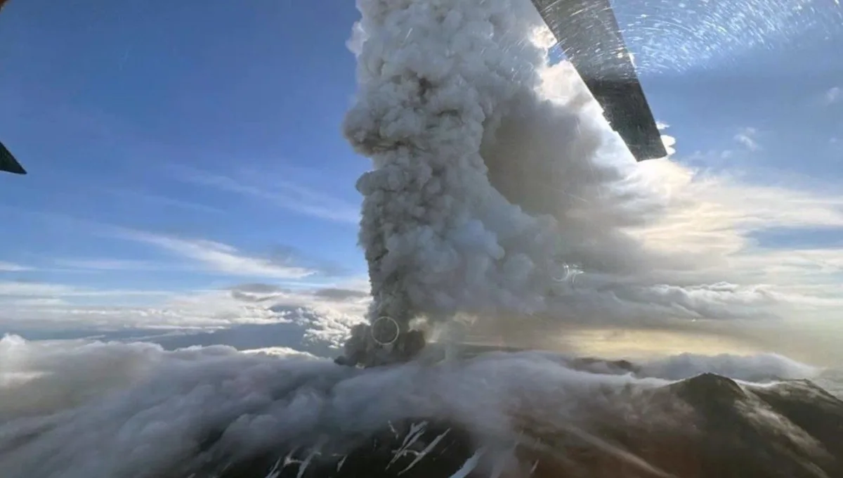 vulcao-na-russia-entra-em-erupcao-apos-mais-de-450-anos;-video