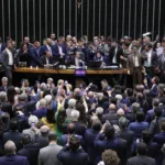 motta-reassume-comando-da-camara-apos-30-horas-de-motim-bolsonarista