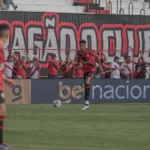 botafogo-tenta-a-contratacao-do-zagueiro-alix,-do-atletico