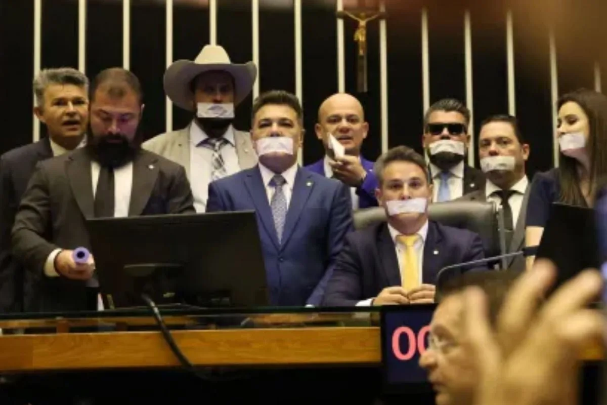 quem-sao-os-deputados-que-participaram-de-motim-e-podem-perder-o-mandato