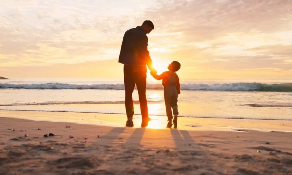 dia-dos-pais-no-brasil:-origem-em-1953-e-escolha-de-agosto-reveladas