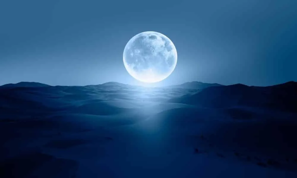 lua-cheia-de-agosto-2025-brilha-com-alinhamento-planetario-unico