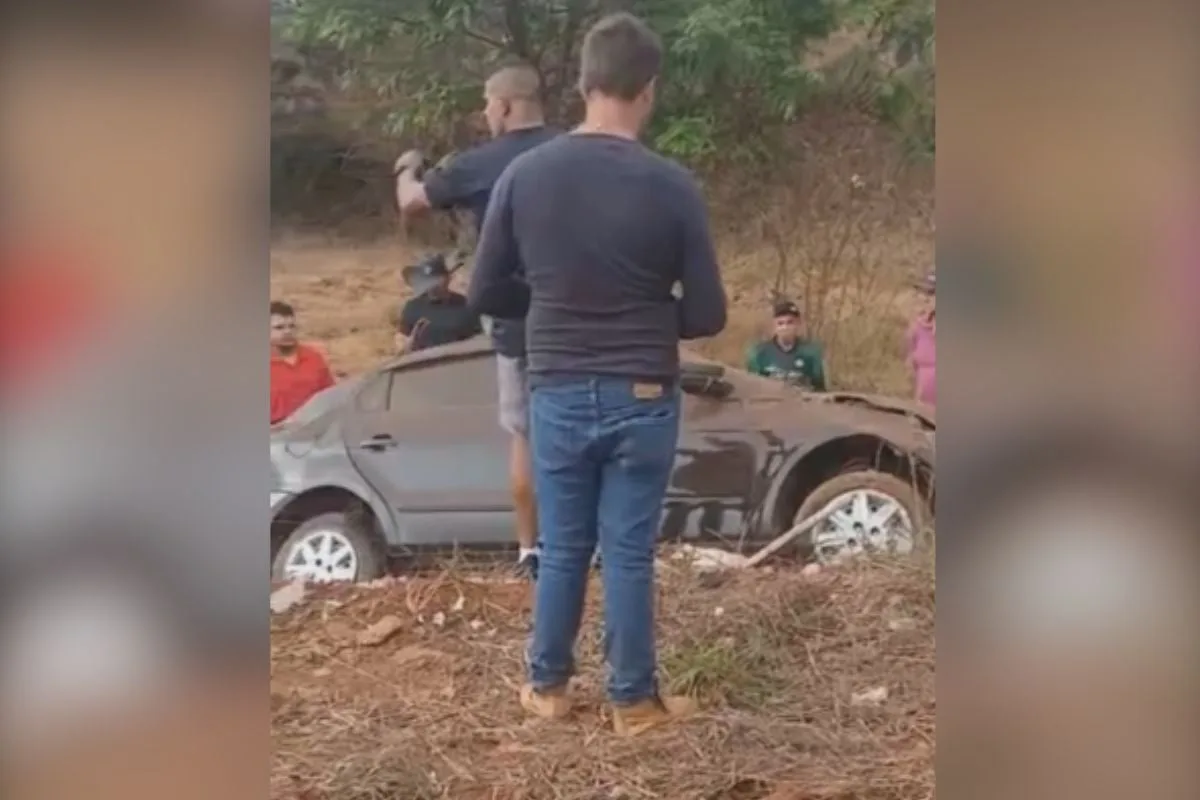 idoso-de-71-anos-morre-em-acidente-entre-dois-caminhoes-e-carro-na-go-222,-em-anapolis