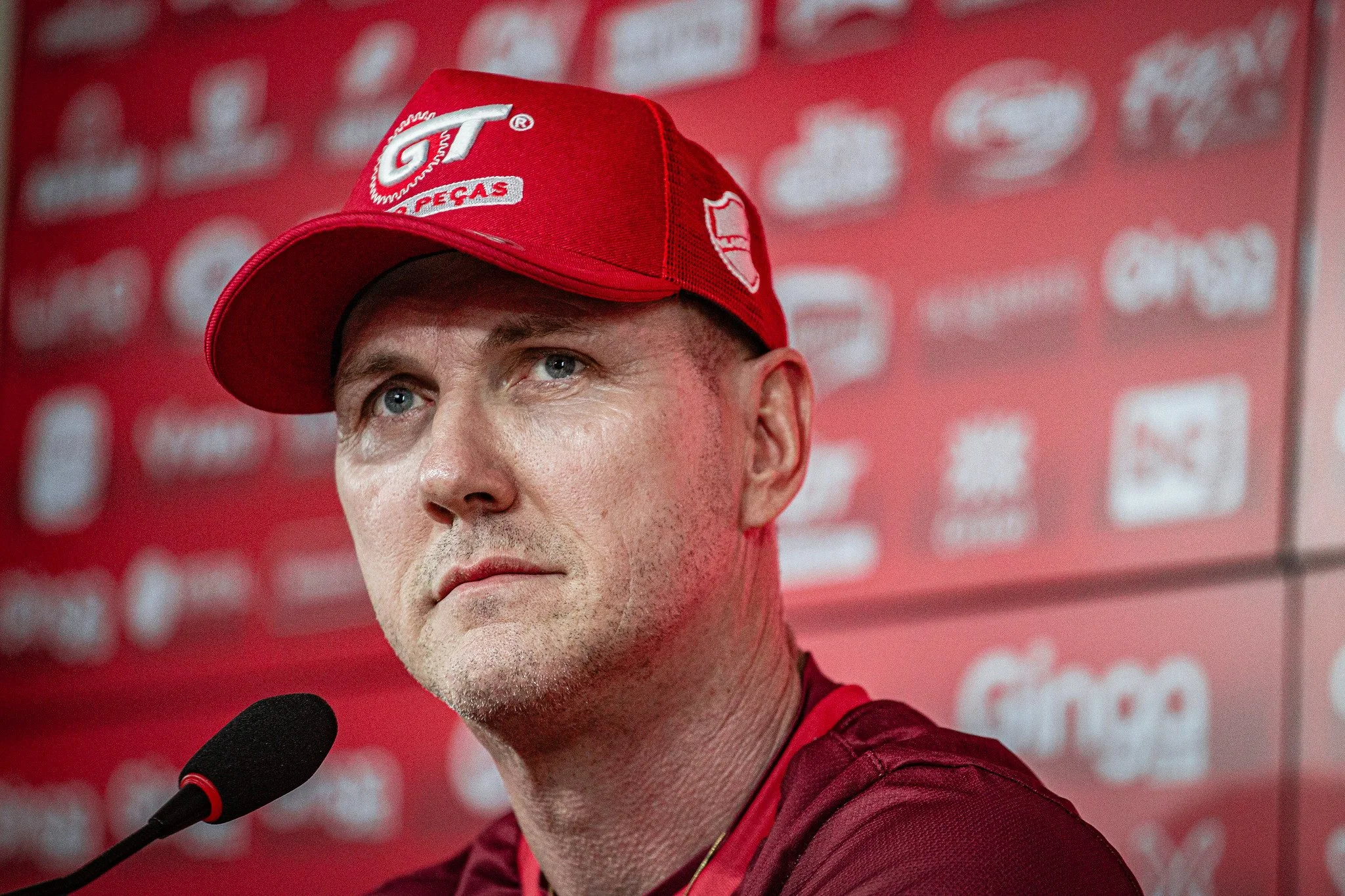 paulo-turra-e-demitido-do-vila-nova-apos-sexto-jogo-seguido-sem-vitoria