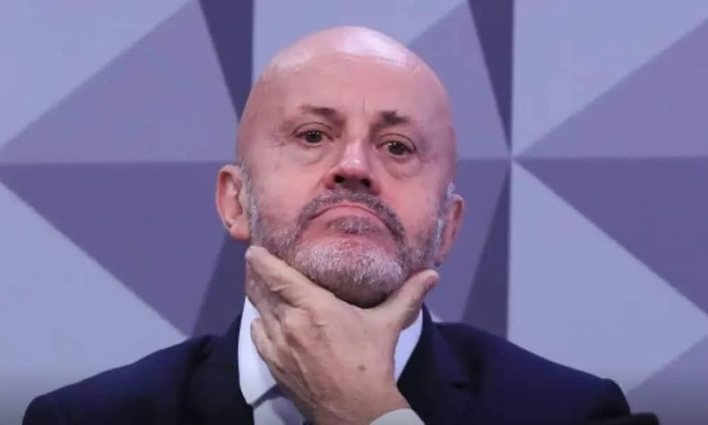 careca-do-inss-promete-entregar-18-milhoes-de-paginas-a-cpmi-e-nega-fraudes-em-depoimento-de-9-horas