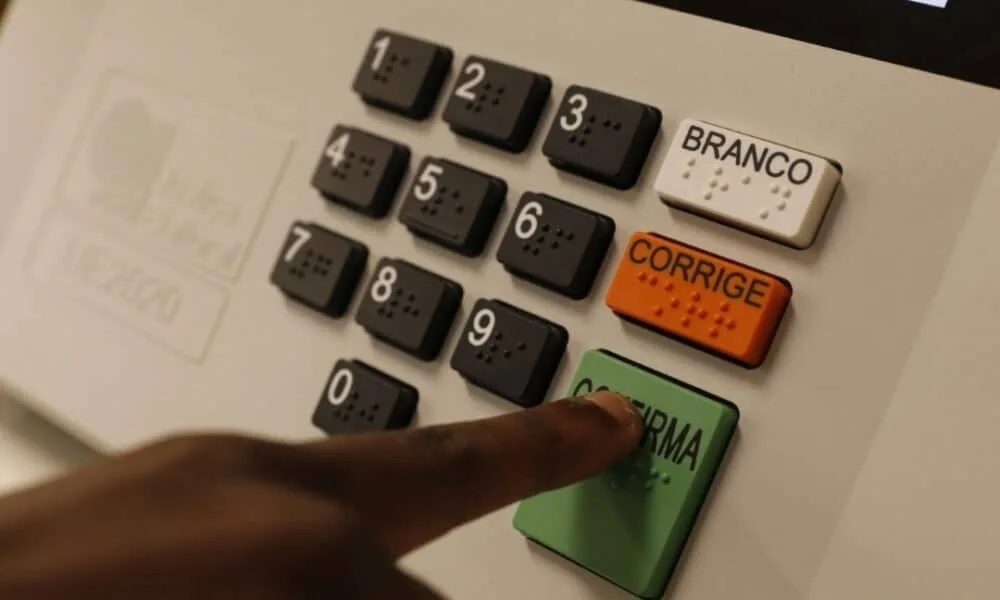 comissao-aprova-r$-4,9-bilhoes-para-fundo-eleitoral-em-2026